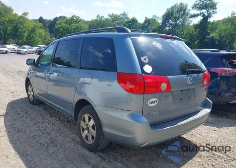 2010 Toyota Sienna Le from USA, damaged, VIN 5TDKK4CC9AS318357
